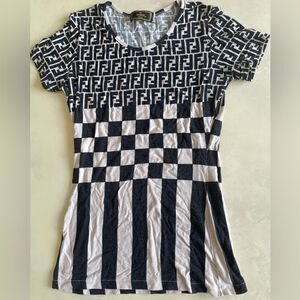 VINTAGE FENDI TOP BLACK & WHITE CHECKERED ICONIC HTF TOP MEDIUM SIZE 44 EURO?